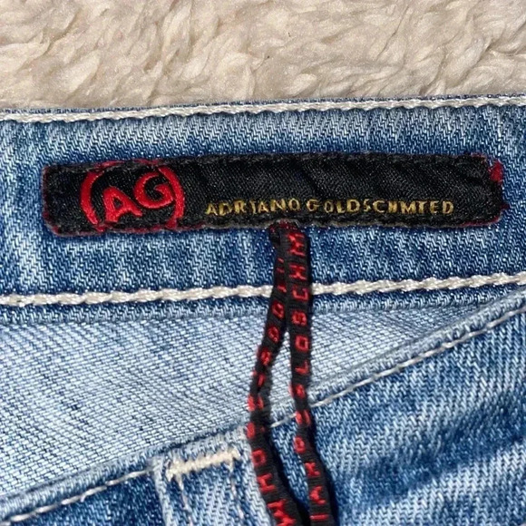 Women’s AG Capri’s - Picture 3 of 6